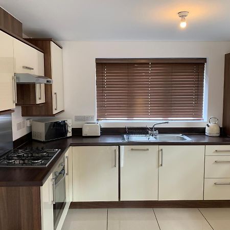 הוילה לייסטר 2 Bed House Waterside Luxury Living, Central Area מראה חיצוני תמונה