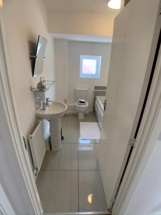 הוילה לייסטר 2 Bed House Waterside Luxury Living, Central Area מראה חיצוני תמונה
